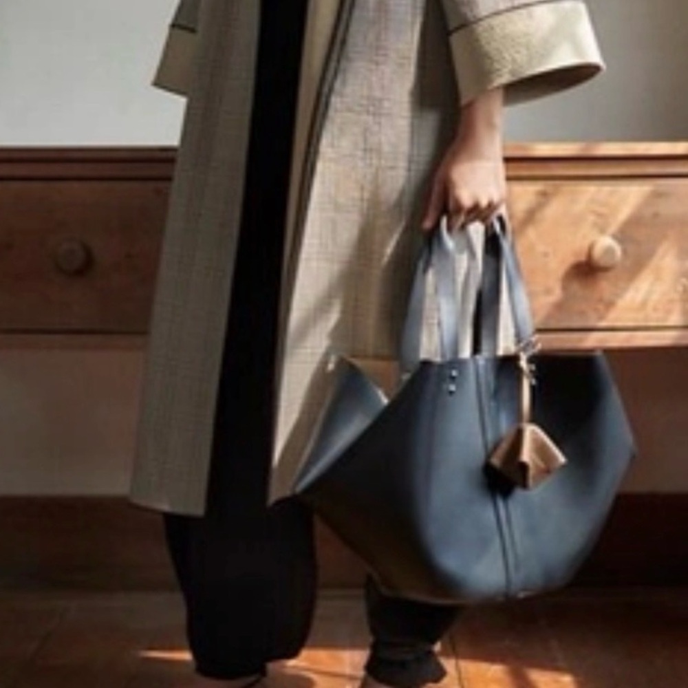 NWT Tory Burch Sete Tote Extra Large - Picture 15 of 15